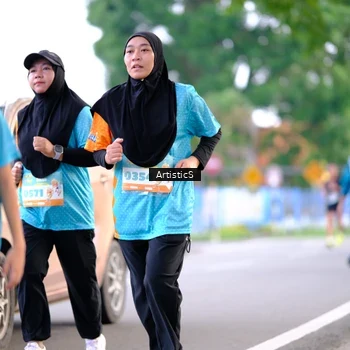 Runner Photo 8235910