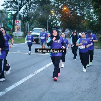Runner Photo 8235918