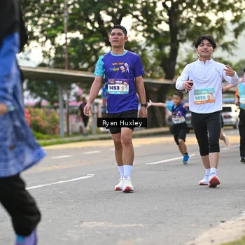 Runner Photo 8235938