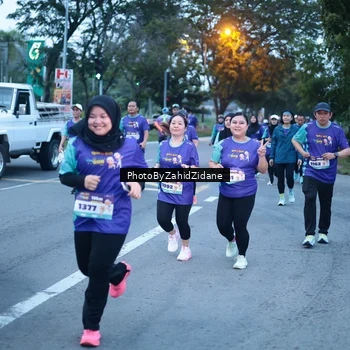 Runner Photo 8236014