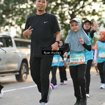 Runner Photo 8236015