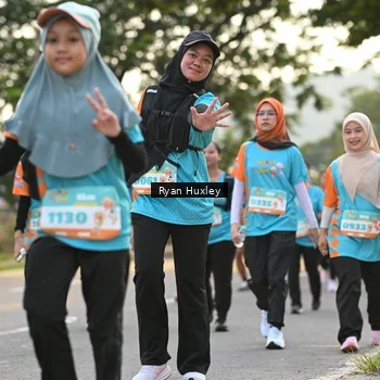 Runner Photo 8236016