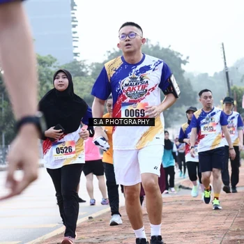 Runner Photo 8236020