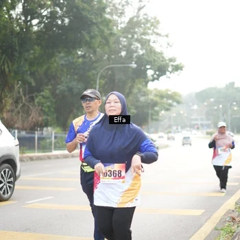 Runner Photo 8236034