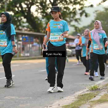 Runner Photo 8236059