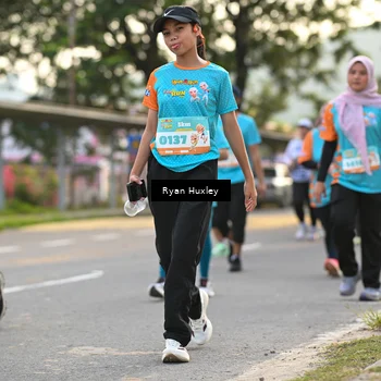 Runner Photo 8236063