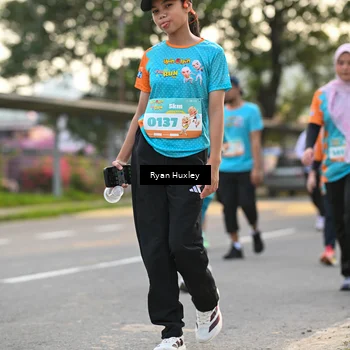 Runner Photo 8236068