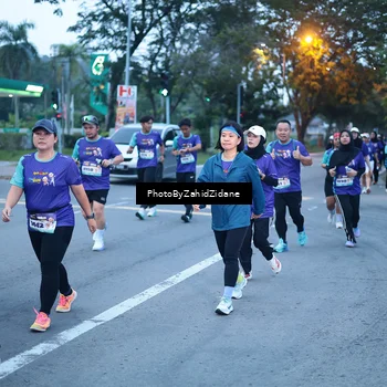 Runner Photo 8236076