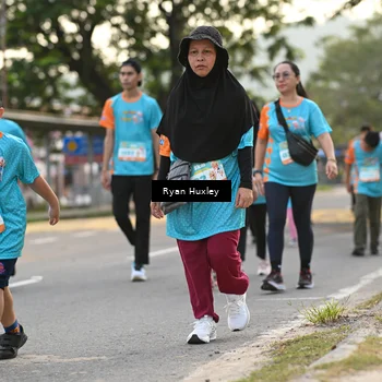 Runner Photo 8236123