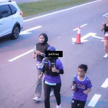 Runner Photo 8236136