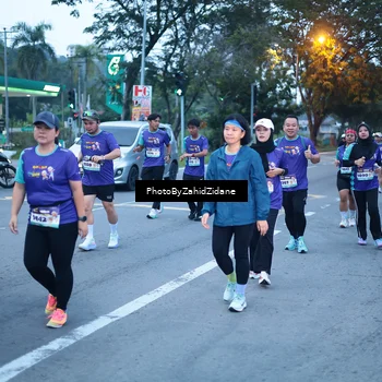 Runner Photo 8236147