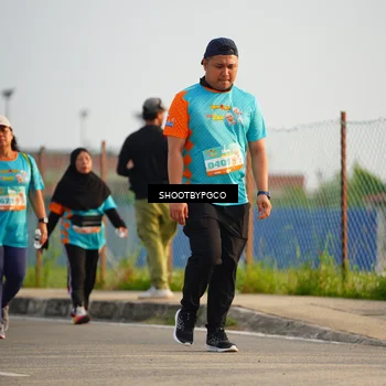 Runner Photo 8236150