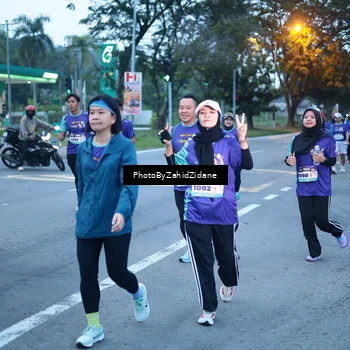 Runner Photo 8236154