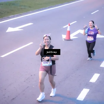 Runner Photo 8236182