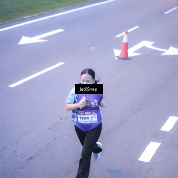 Runner Photo 8236230
