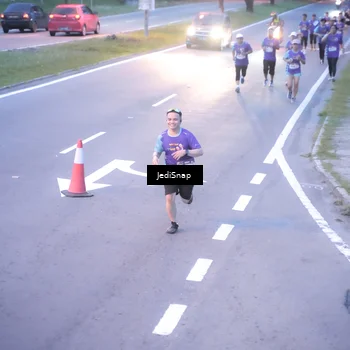 Runner Photo 8236262
