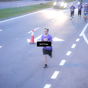 Runner Photo 8236279