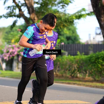 Runner Photo 8236311