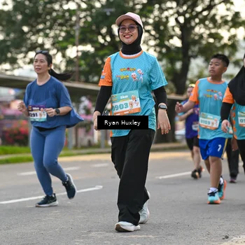Runner Photo 8236333