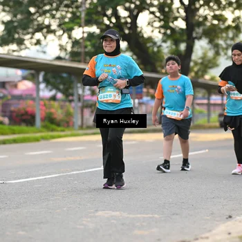 Runner Photo 8236353