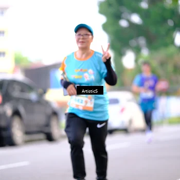 Runner Photo 8236390