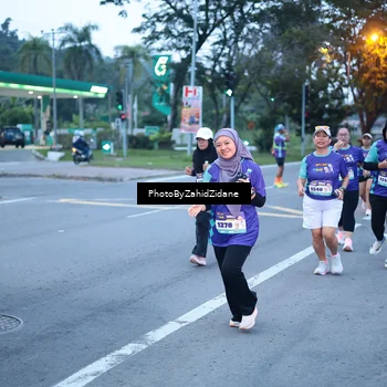 Runner Photo 8236398