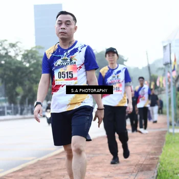 Runner Photo 8236399
