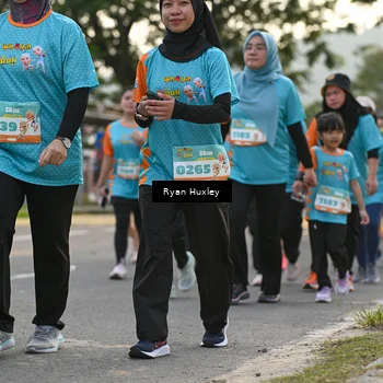 Runner Photo 8236423