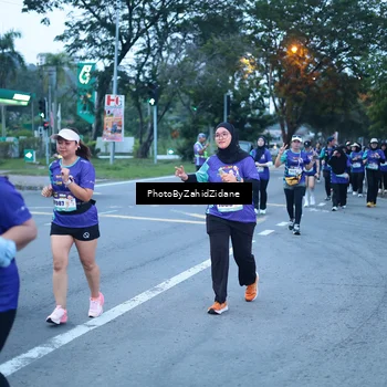 Runner Photo 8236535