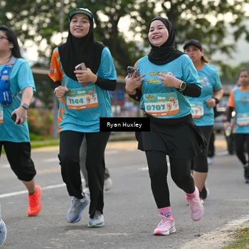 Runner Photo 8236539