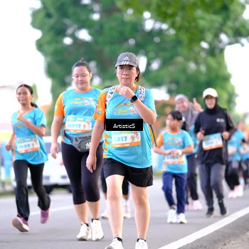 Runner Photo 8236684