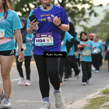 Runner Photo 8236692