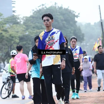Runner Photo 8236693