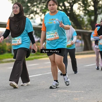 Runner Photo 8236763