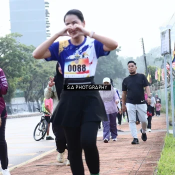 Runner Photo 8236779