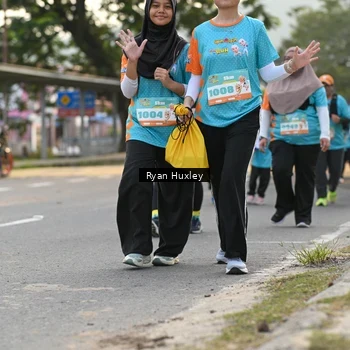 Runner Photo 8236782