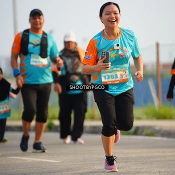 Runner Photo 8236793