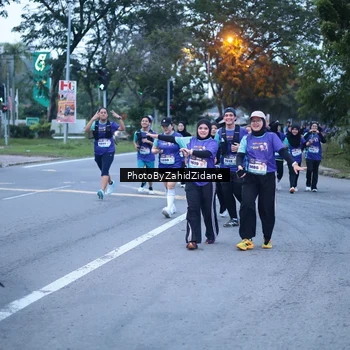 Runner Photo 8236824