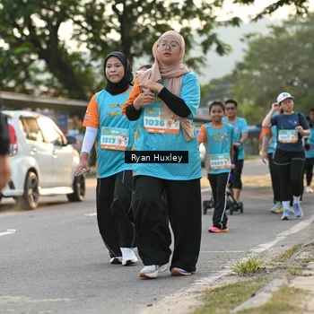 Runner Photo 8236853