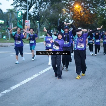 Runner Photo 8236855