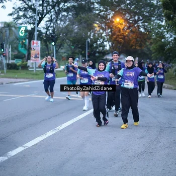Runner Photo 8236858