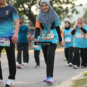 Runner Photo 8236860