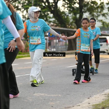 Runner Photo 8236862