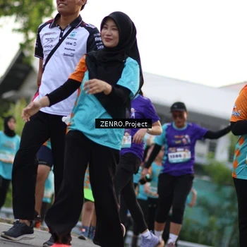 Runner Photo 8236875