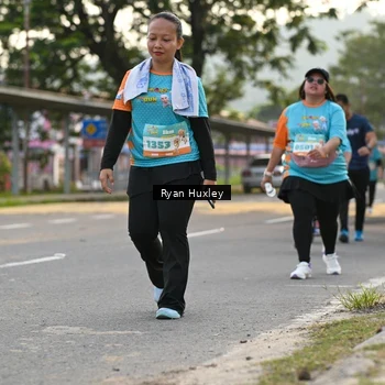 Runner Photo 8236888