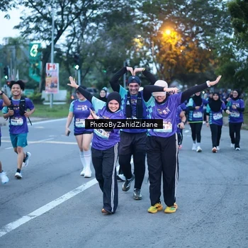 Runner Photo 8236894