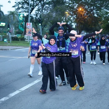 Runner Photo 8236909