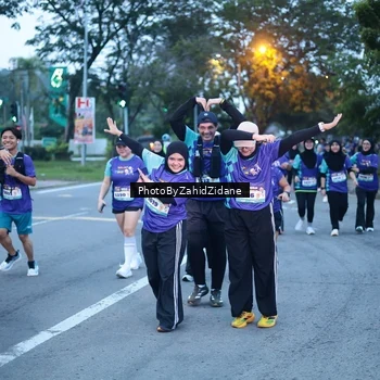 Runner Photo 8236911