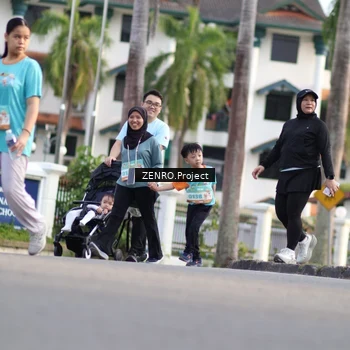 Runner Photo 8236913