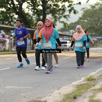 Runner Photo 8236930